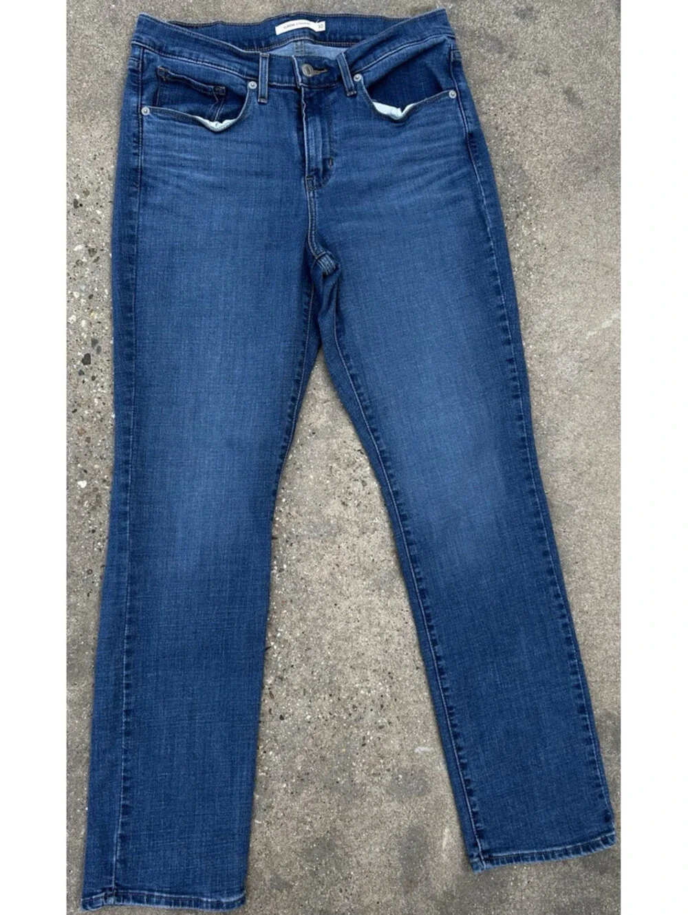 Levi Womens Classic Straight Denim Blue Jeans pants Size 30 or 10M Light Fade